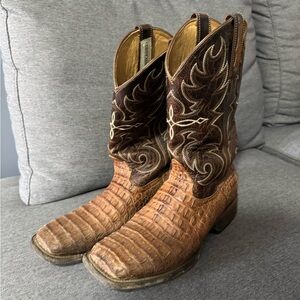 Caiman cowboy boots